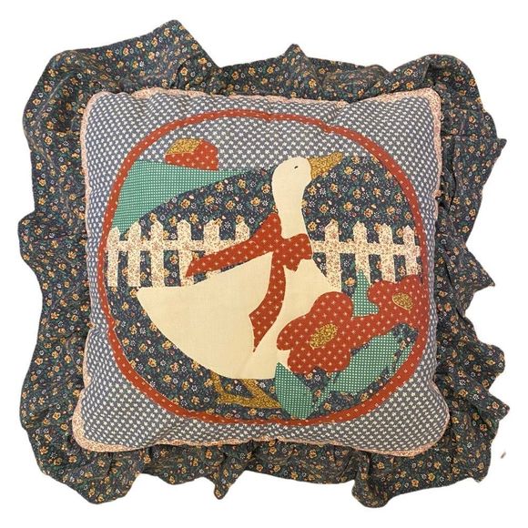 vtg•handmade quilted country goose pillow with ruffled edge - Picture 3 of 4